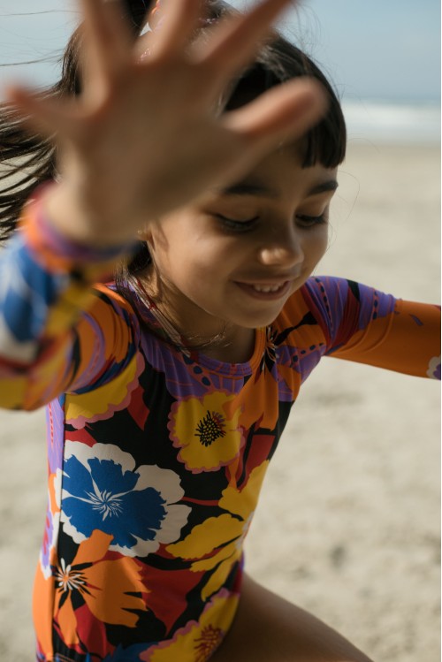 Maiô Infantil Lili Hibiscos de Verão